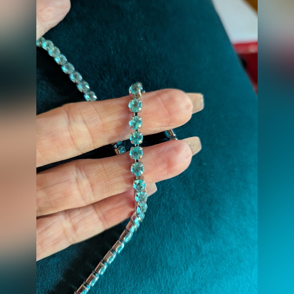 Elegant Blue Crystal Silver Necklace